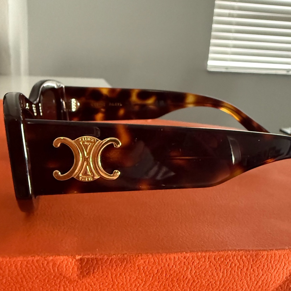 Triumph cat eye sunglasses - Picture 5 of 7